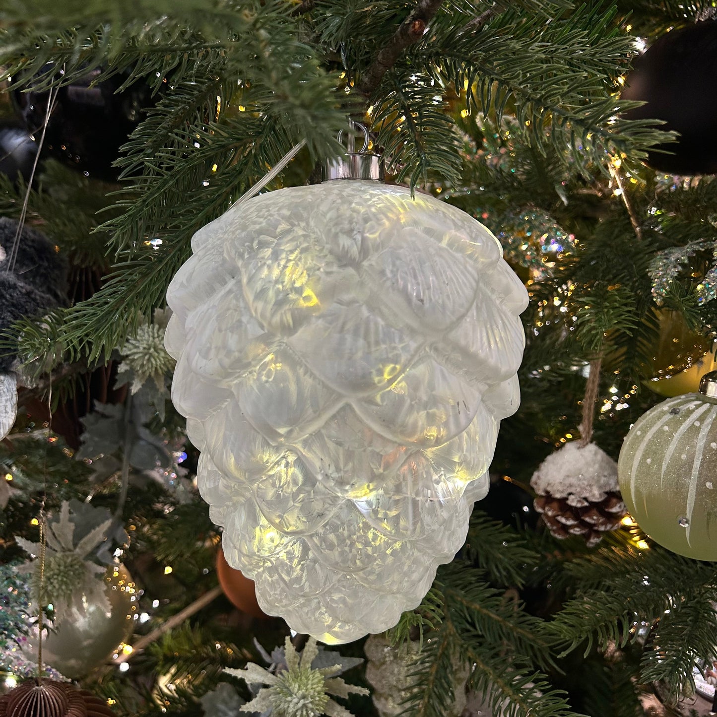 Lumineo Micro LED 21cm Frosted Pinecone Decoration