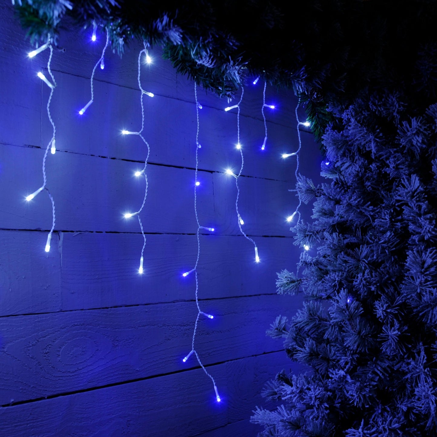 Festive 960 Blue & White Snowing Icicle Lights