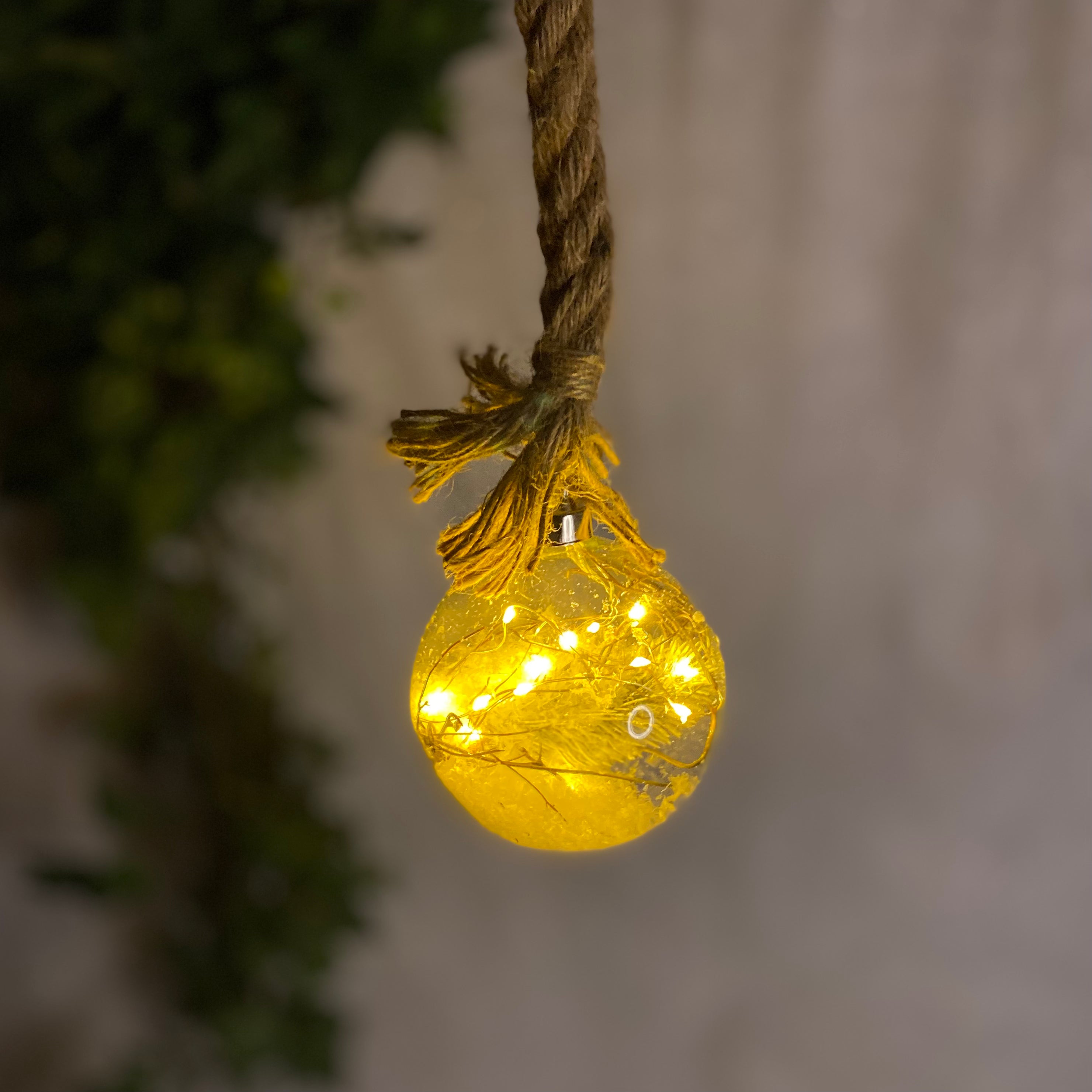 Luminéo - Micro LED Boule lumineuse avec corde Ø.14 x H.80 cm